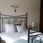 Bb Silvercoast Casa Flores Bed & Breakfast