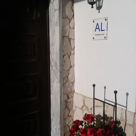Bb Silvercoast Casa Flores Santa Catarina (Leiria)